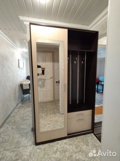 Шкаф в прихожую