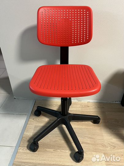 Компьютерное кресло IKEA Alrik