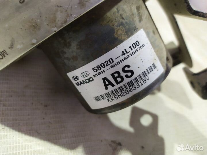 Блок (насос ) ABS Hyundai Solaris sedan G4FC 2016