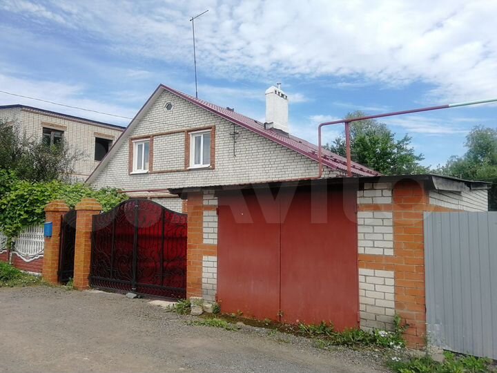 Дом 227 м² на участке 8 сот.