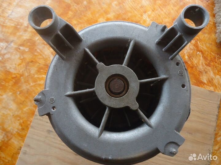 Двигатели для стир. машины инезит и вятка-автомат