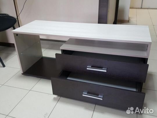 Тумба под телевизор