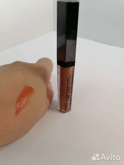Жидкая помада NYX slip tease, тон modern soul