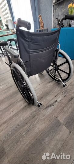 Инвалидная коляска складная бу