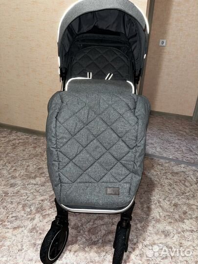 Прогулочная коляска capella