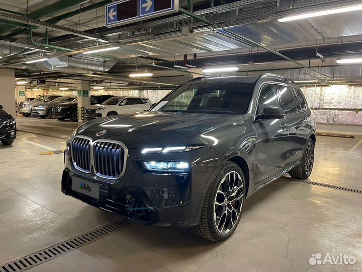 BMW X7 3.0 AT, 2022, 1 562 км