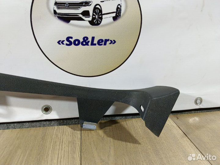 Накладка на порог салона левая Volkswagen Passat