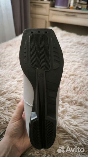 Лыжные ботинки NN75 40р, 35р