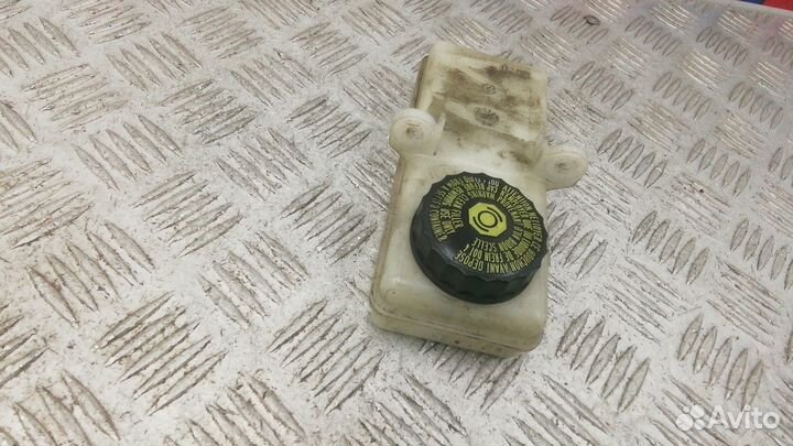 Бачок главного тормозного цилиндра Citroen C4 2005