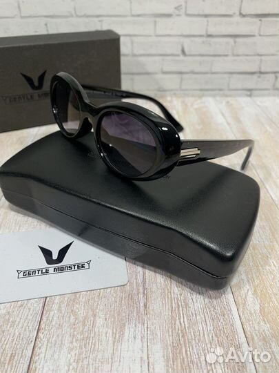 Солнцезащитные очки Gentle Monster