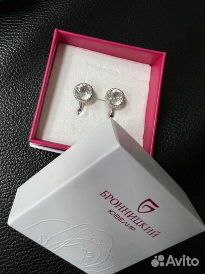 Серьги из белого золота с топазами и бриллиантами