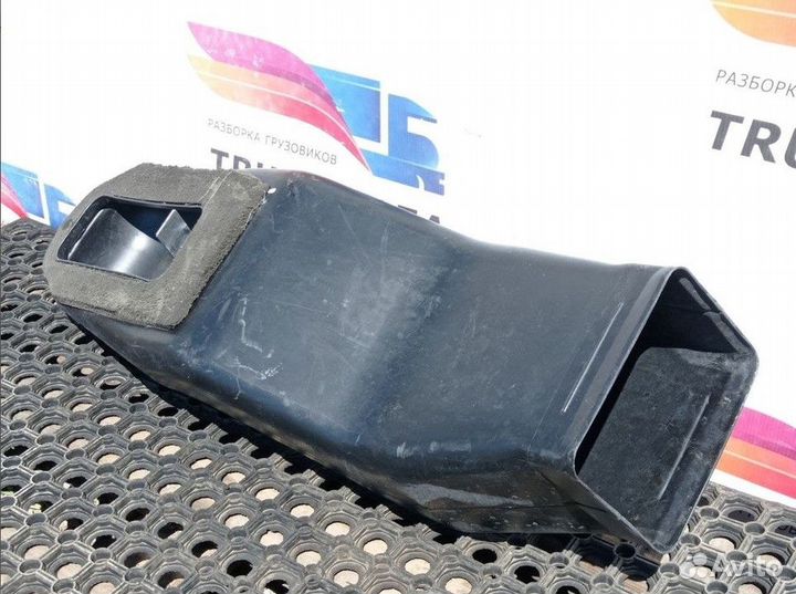 Патрубок отопителя Renault Magnum