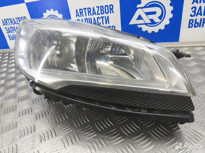 Фара правая Ford Kuga CBS 1.6 jqmb 149.6 Л.С 2014