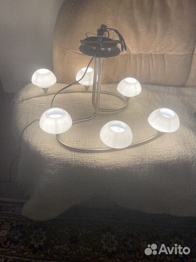 Люстра подвесная потолочная. Светильник