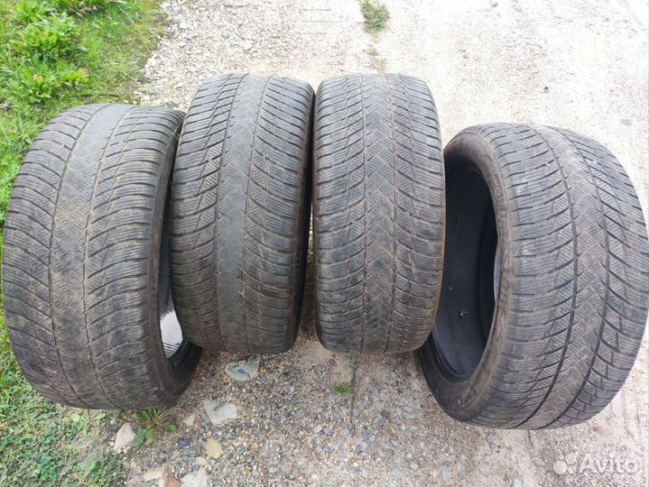 Bridgestone Blizzak LM-001 275/45 R20 110V