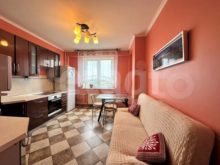 2-к. квартира, 67,9 м², 13/17 эт.