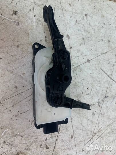 Моторчик заслонки радиатора X5 G05 X7 G07