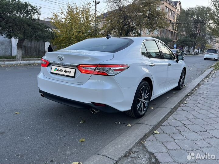 Toyota Camry 2.5 AT, 2022, 4 000 км