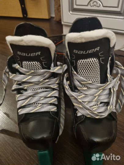 Хоккейные коньки bauer