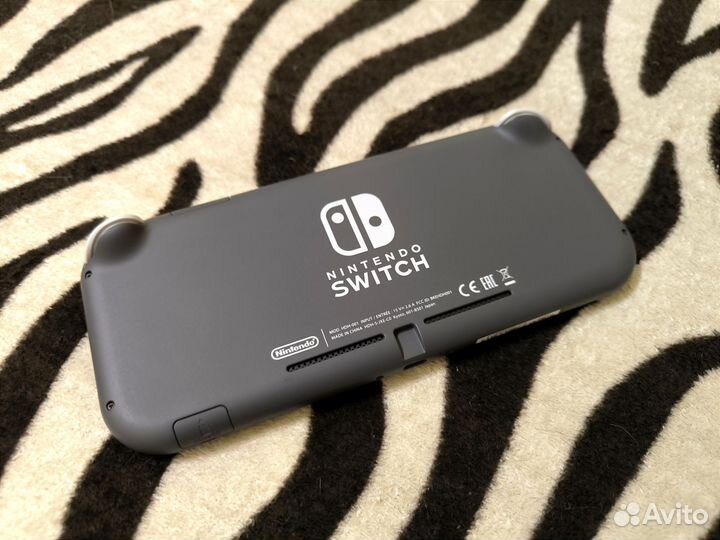 Nintendo Switch Lite Прошитая Picofly 160Gb