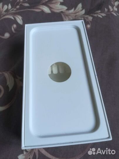 Коробка от iPhone 5s