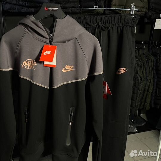 Спортивные штаны Nike tech fleece x Syna World