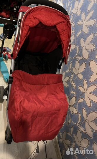 Прогулочная коляска