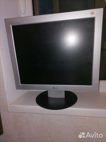 Монитор LG
