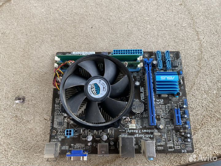 Материнская плата с процессором i3