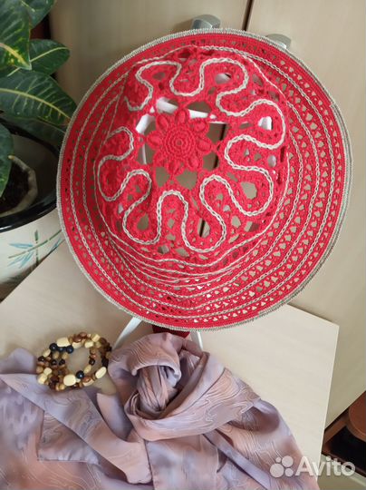 Шляпка. Летняя. Алый. Ручная работа. Крючком