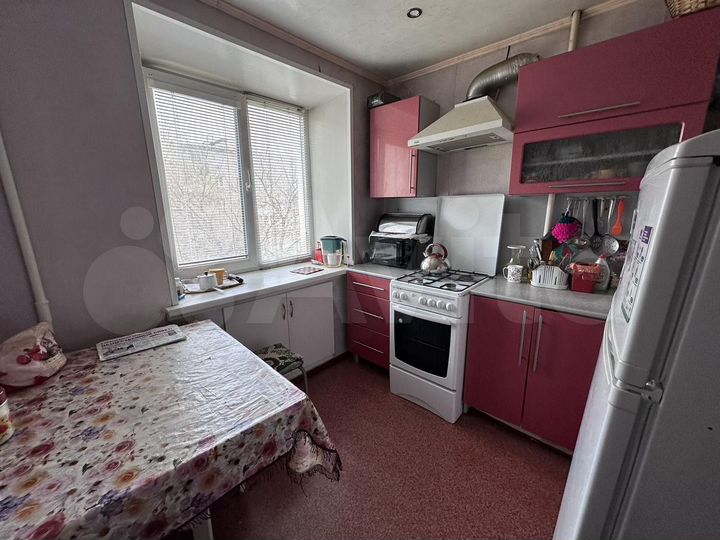 2-к. квартира, 43 м², 3/5 эт.