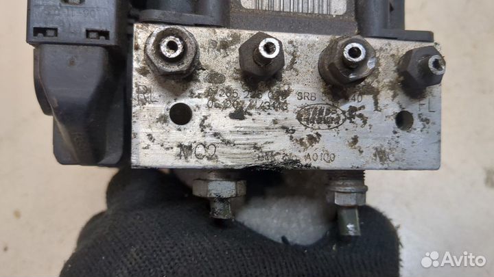 Блок абс, насос Land Rover Range Rover 3 (LM), 200