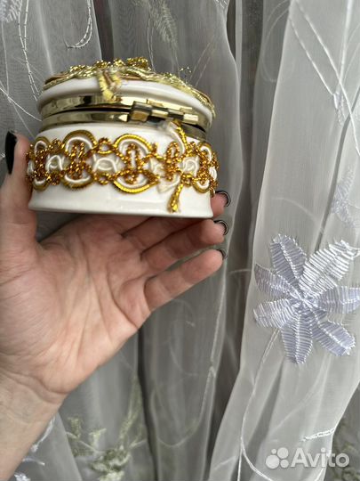 Керамическая шкатулка