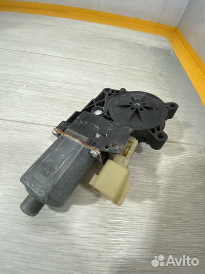 Моторчик стеклоподьемника от Ford F-150