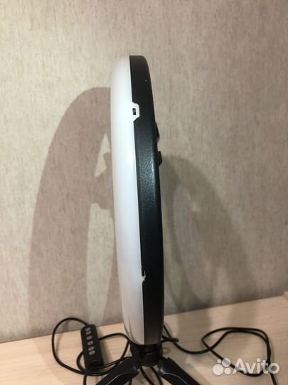 Кольцевая лампа со штативом