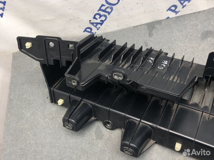 Лев кронштейн багажника BMW X6