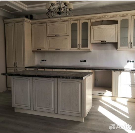 Кухня светлый шпон дуба