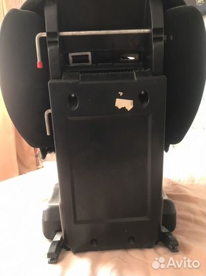 Автомобильное детское кресло