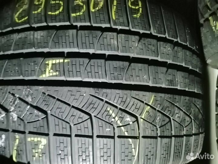 Pirelli Winter Sottozero Serie II 295/30 R19