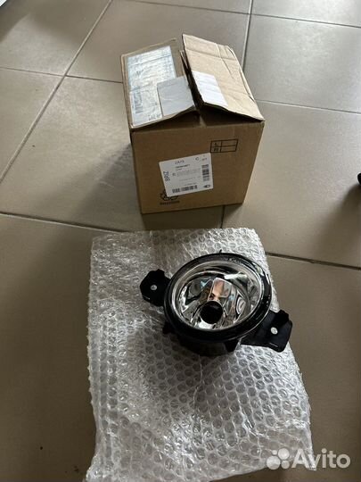 Фара противотуманная правая bmw x1(E84)x3(E83)