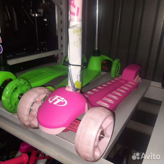 Трехколесный самокат