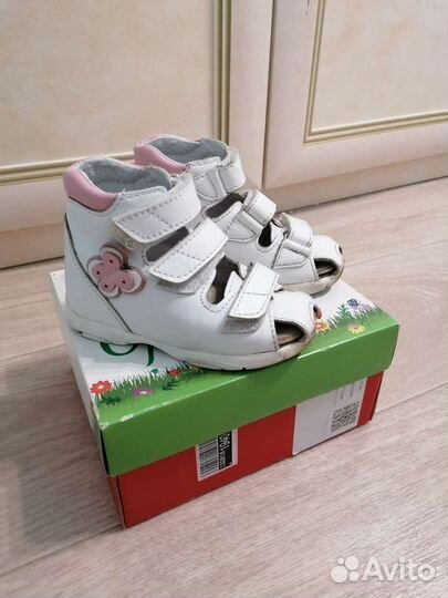 Сандалии для девочки 23р. антивальгусные новые