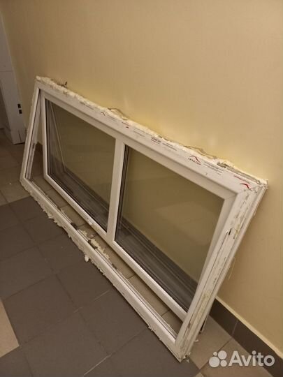 Дверь балконная, пластиковая, со стеклом бу