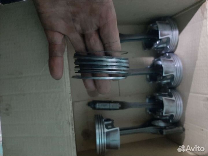 Комплект поршневой группы