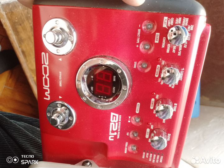 Гитарный процессор zoom b2.1u
