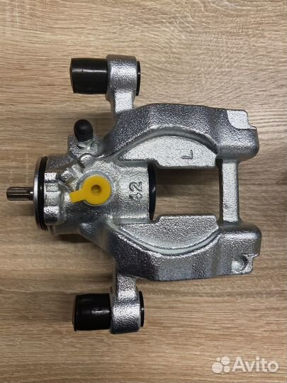 Задний тормозной суппорт Skoda Kodiaq