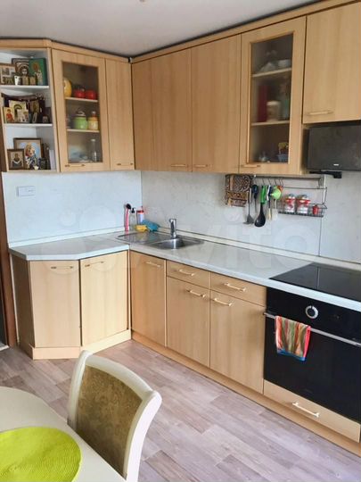 3-к. квартира, 97 м², 8/14 эт.