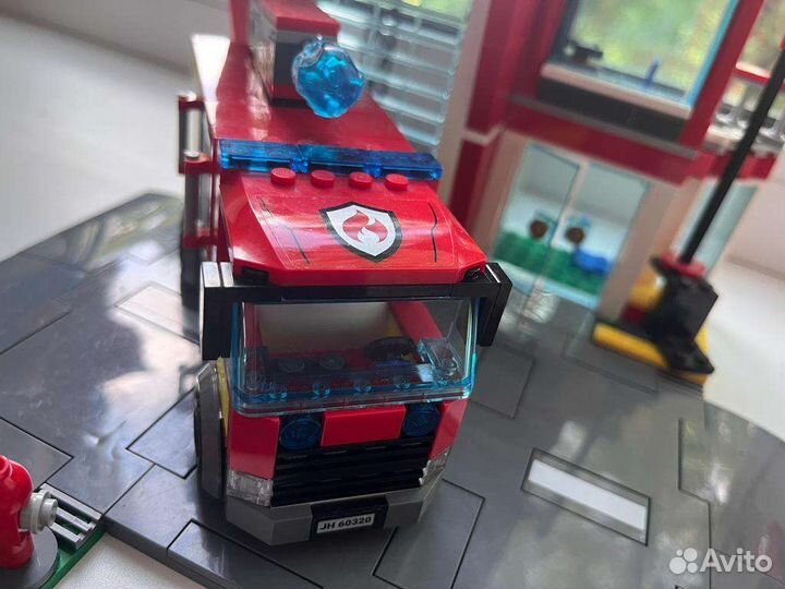 Lego city 60320 пожарная станция