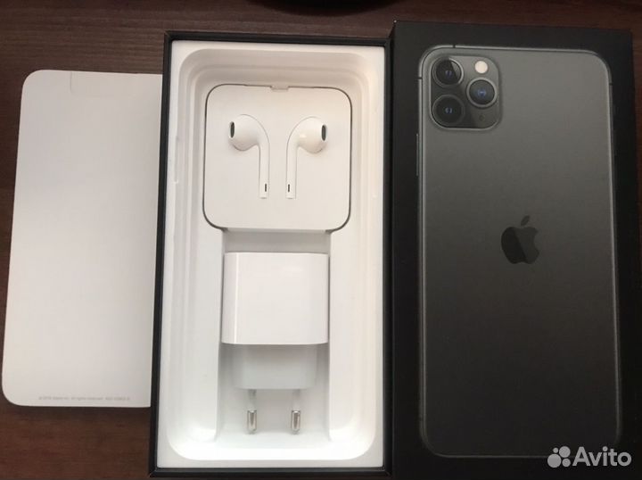 Наушники на iPhone