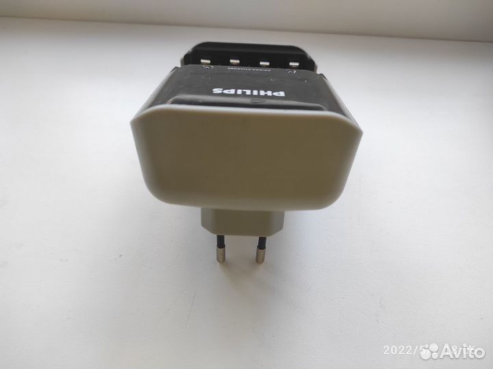 Зарядное устройство Philips